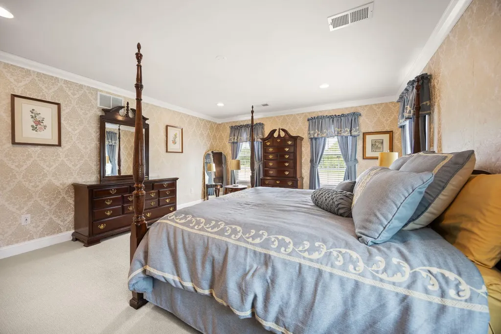 217 N Cave Springs Road Somerset KY 42503