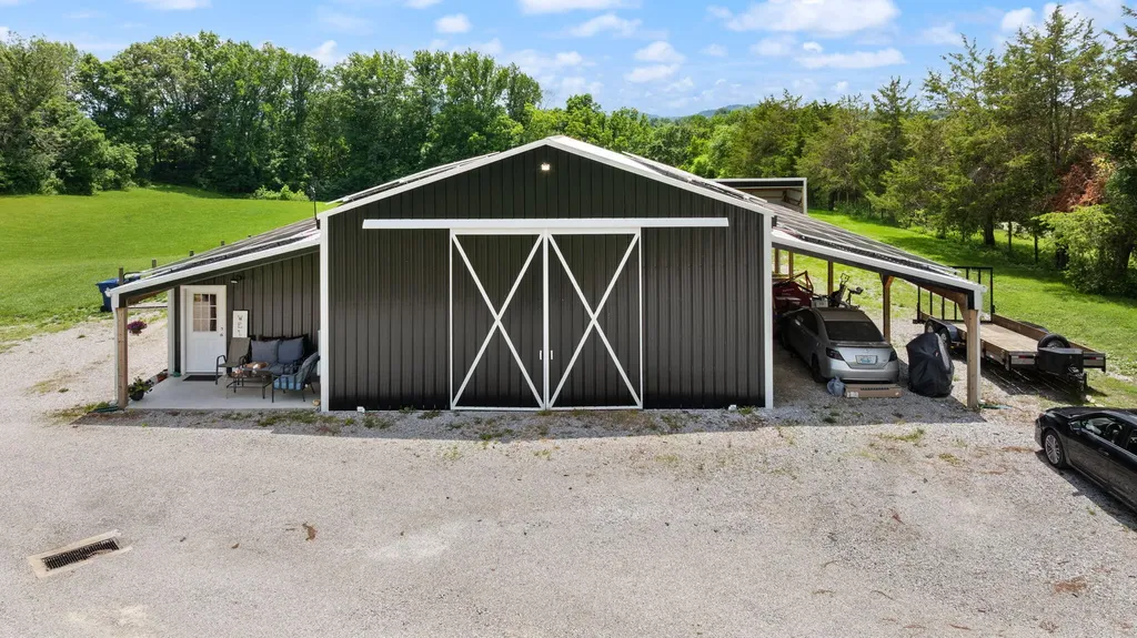 217 N Cave Springs Road Somerset KY 42503