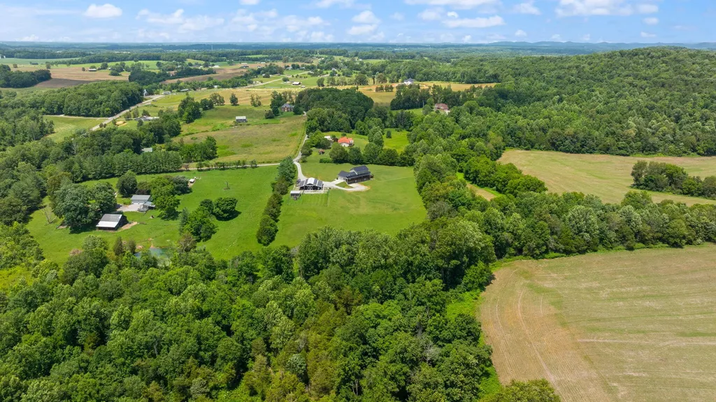 217 N Cave Springs Road Somerset KY 42503