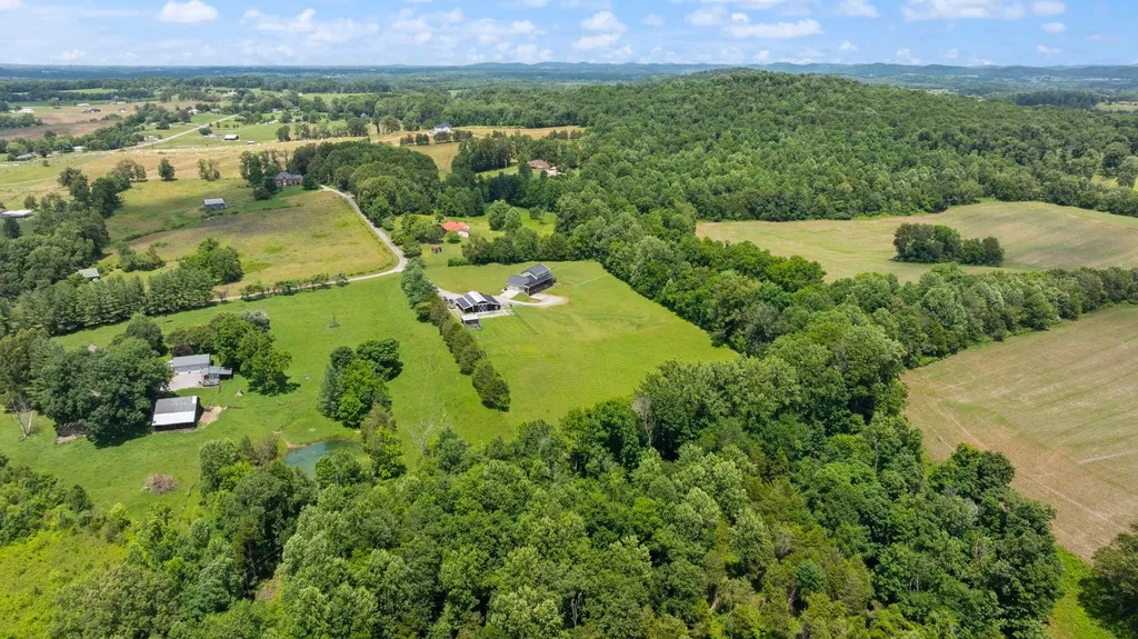 217 N Cave Springs Road Somerset KY 42503
