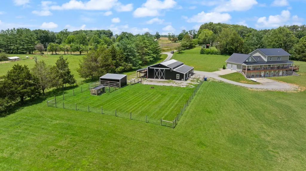 217 N Cave Springs Road Somerset KY 42503