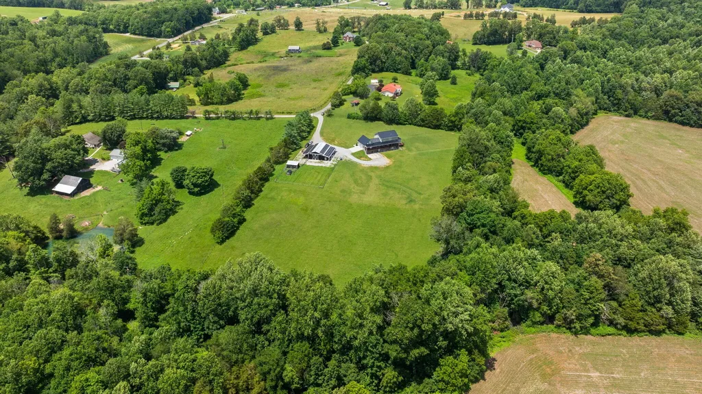 217 N Cave Springs Road Somerset KY 42503
