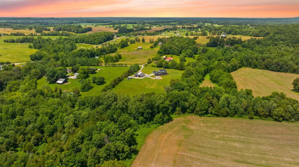 217 N Cave Springs Road Somerset KY 42503