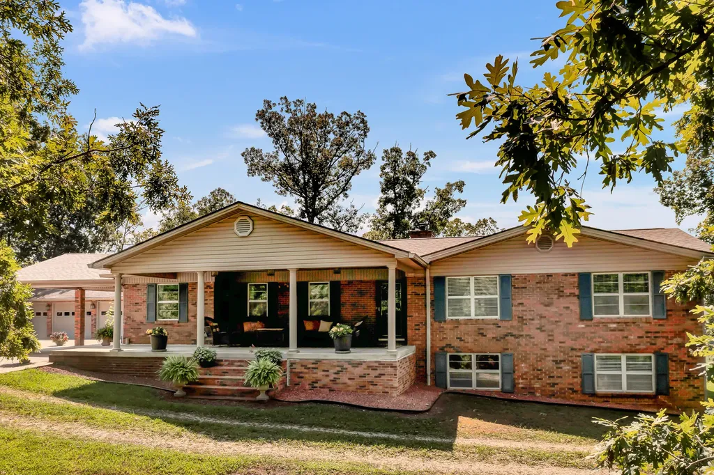 175 N Bend Road Stanton KY 40380