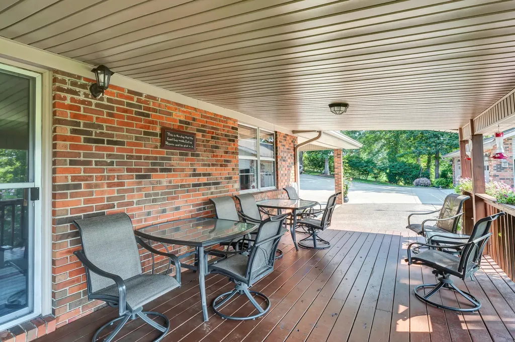 175 N Bend Road Stanton KY 40380
