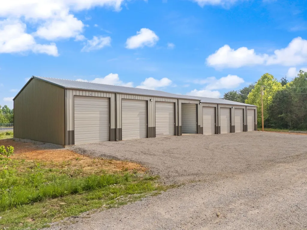118 A W Canterbury Drive Bronston KY 42518