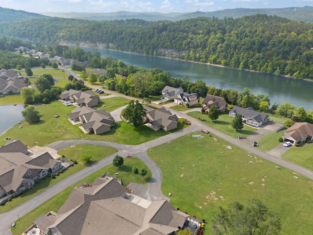 118 A W Canterbury Drive Bronston KY 42518