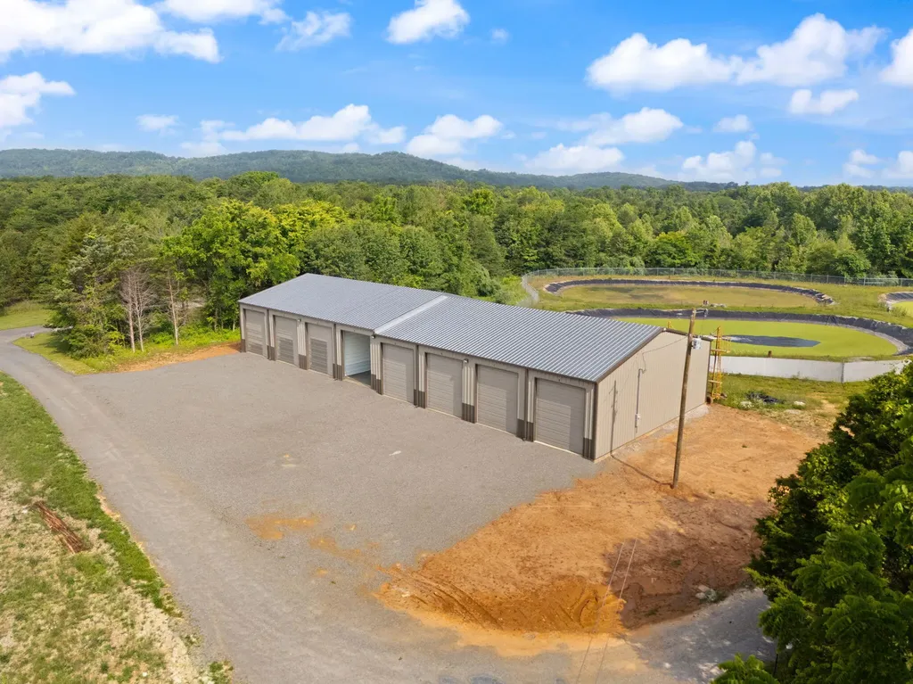 118 A W Canterbury Drive Bronston KY 42518