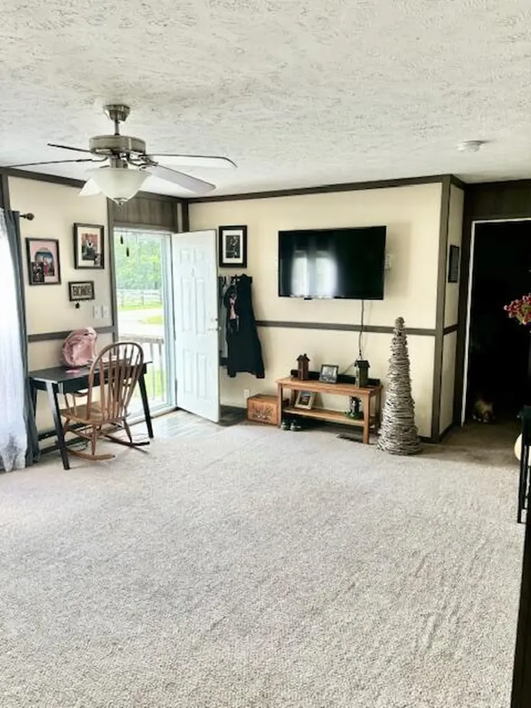 11 T Millers Way Science Hill KY 42553
