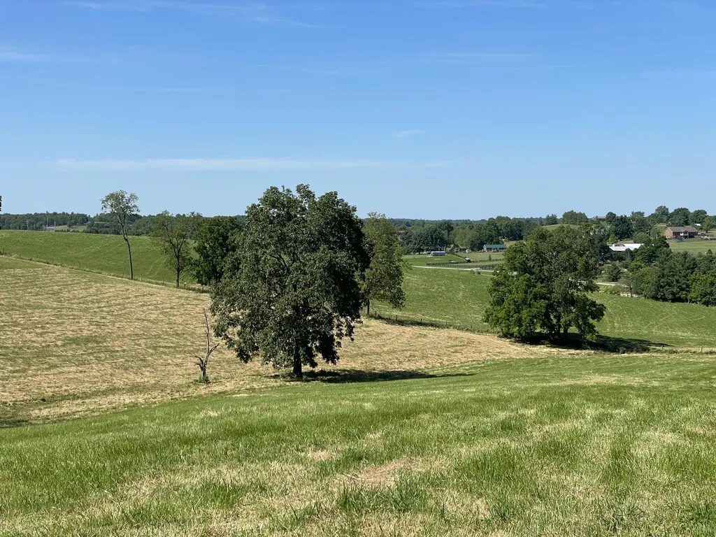 668 Creekside Farms Drive Cynthiana KY 41031