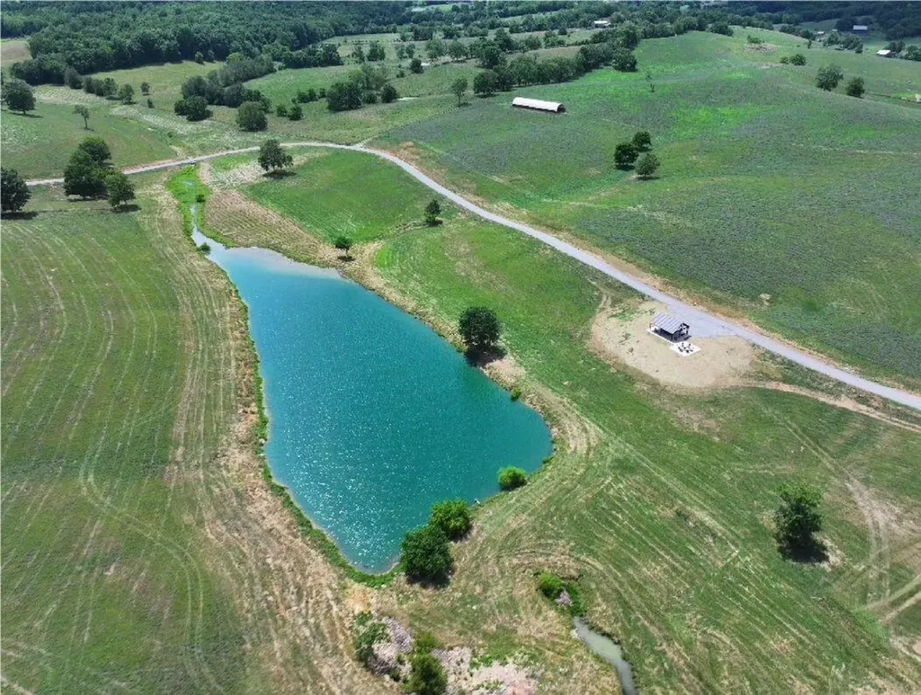 668 Creekside Farms Drive Cynthiana KY 41031