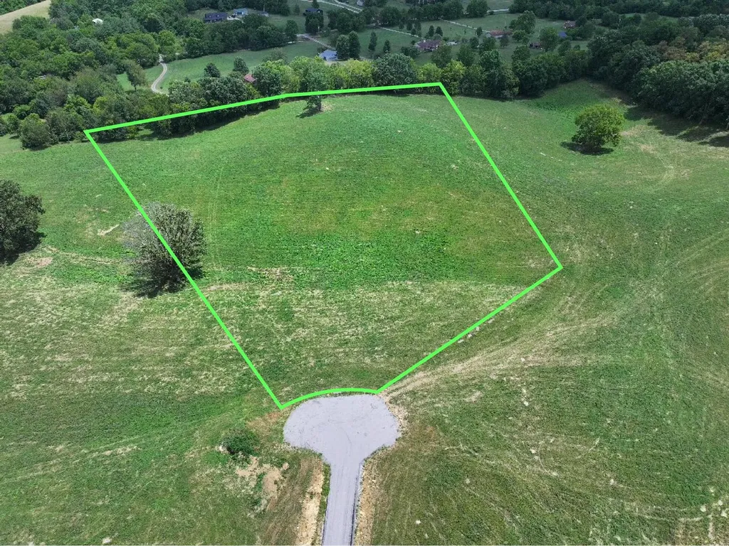 668 Creekside Farms Drive Cynthiana KY 41031