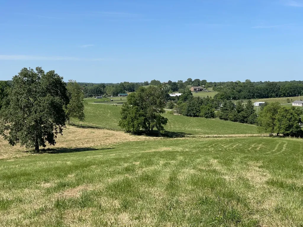 668 Creekside Farms Drive Cynthiana KY 41031