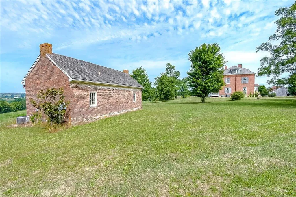 2888 Bardstown Road Springfield KY 40069
