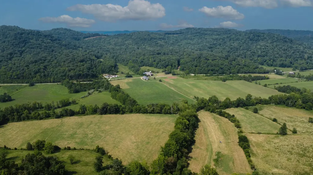 2892 Quicks Run Road Vanceburg KY 41179