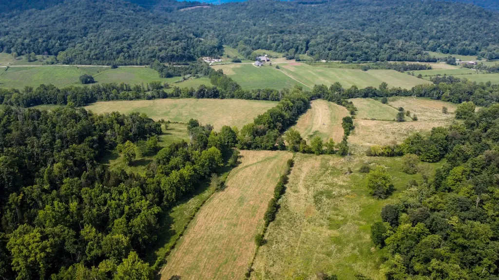 2892 Quicks Run Road Vanceburg KY 41179
