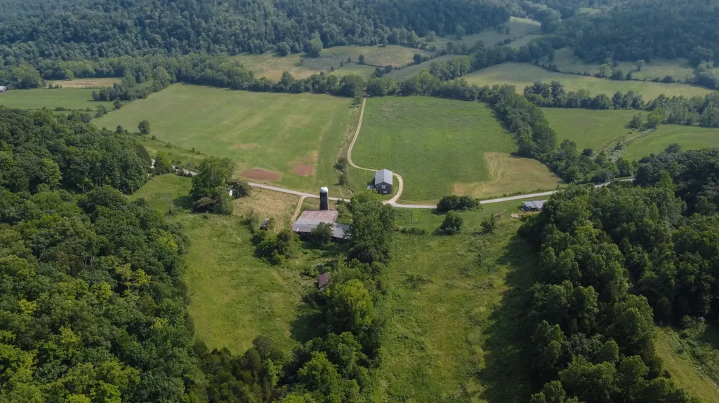 2892 Quicks Run Road Vanceburg KY 41179