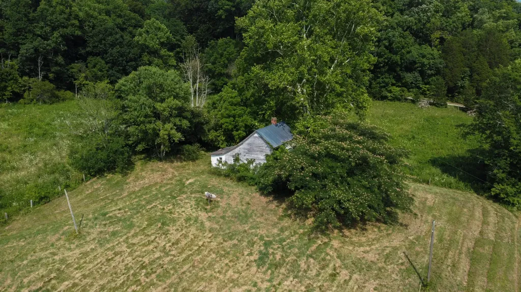 2892 Quicks Run Road Vanceburg KY 41179