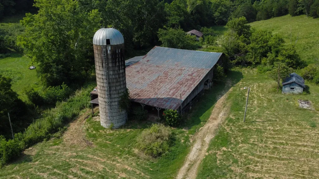2892 Quicks Run Road Vanceburg KY 41179
