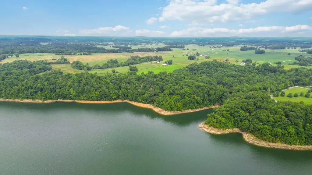75 Fishing Creek Road Nancy KY 42544