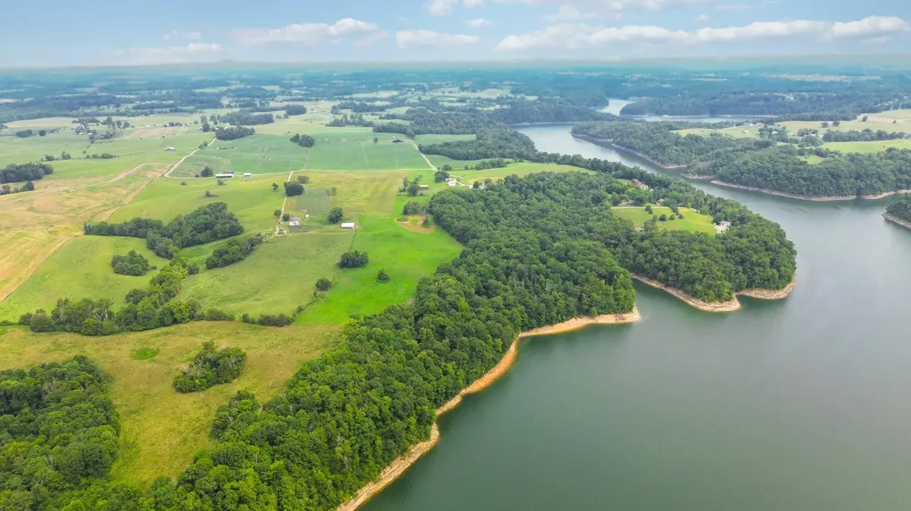 75 Fishing Creek Road Nancy KY 42544