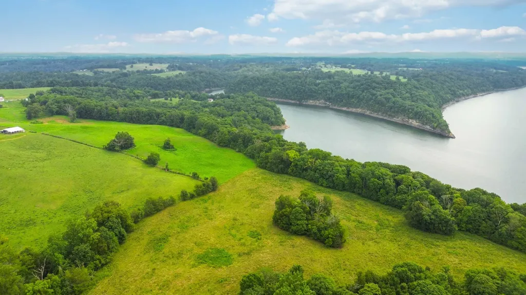 75 Fishing Creek Road Nancy KY 42544