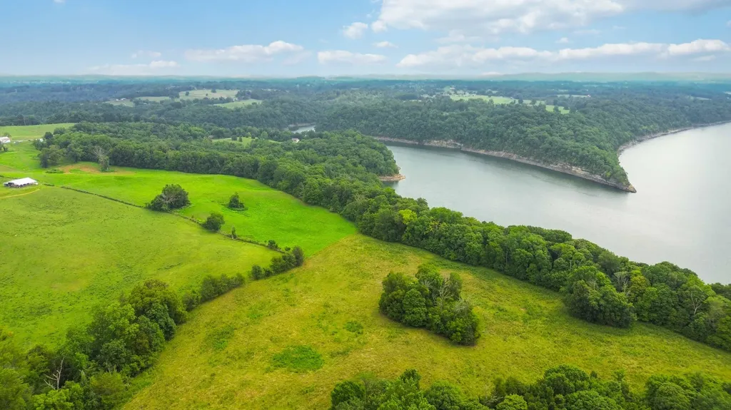75 Fishing Creek Road Nancy KY 42544