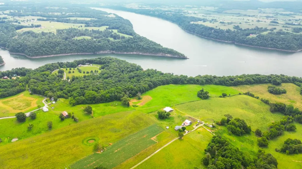 75 Fishing Creek Road Nancy KY 42544
