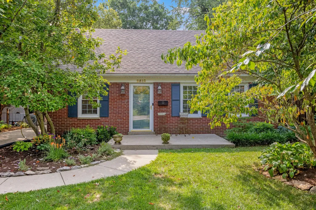 2512 Windsor Court Lexington KY 40503