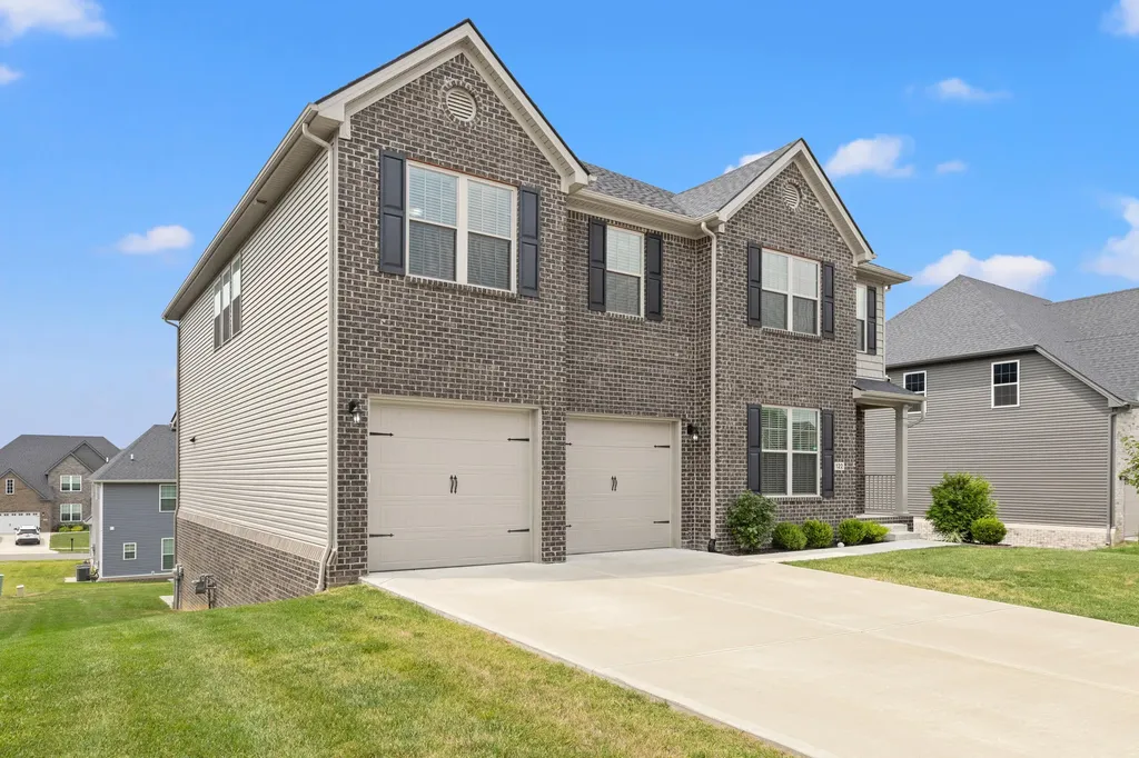 Georgetown KY, 122 Limestone Lane