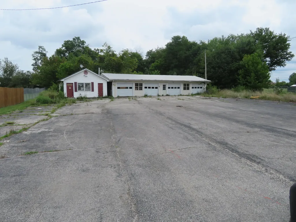 7670 Chase Lane Jeffersonville KY 40337