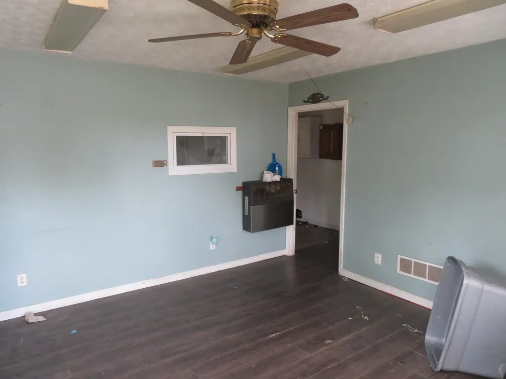 7670 Chase Lane Jeffersonville KY 40337
