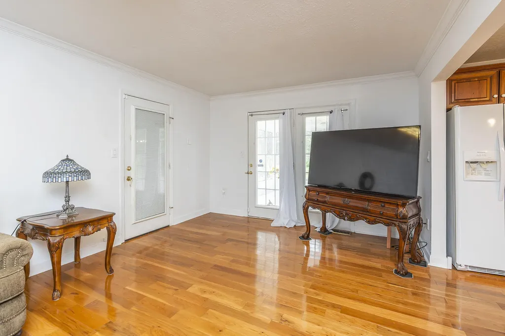 245 Key Highway 1050 Jeffersonville KY 40337