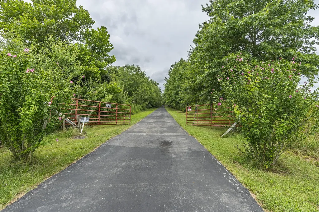245 Key Highway 1050 Jeffersonville KY 40337