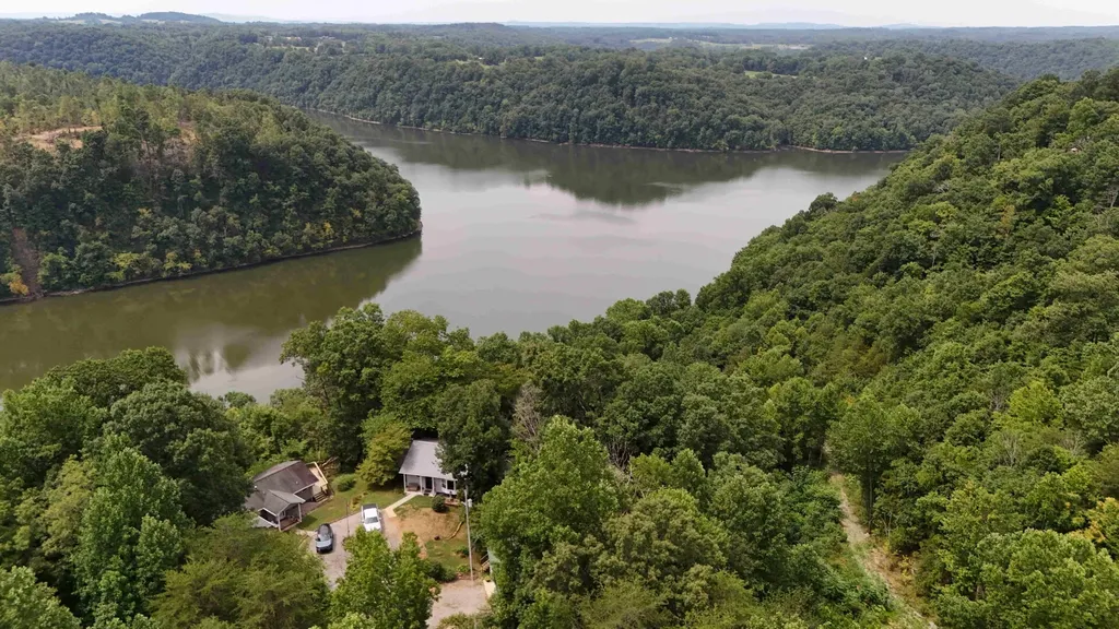 55 Lakeview Drive Albany KY 42602