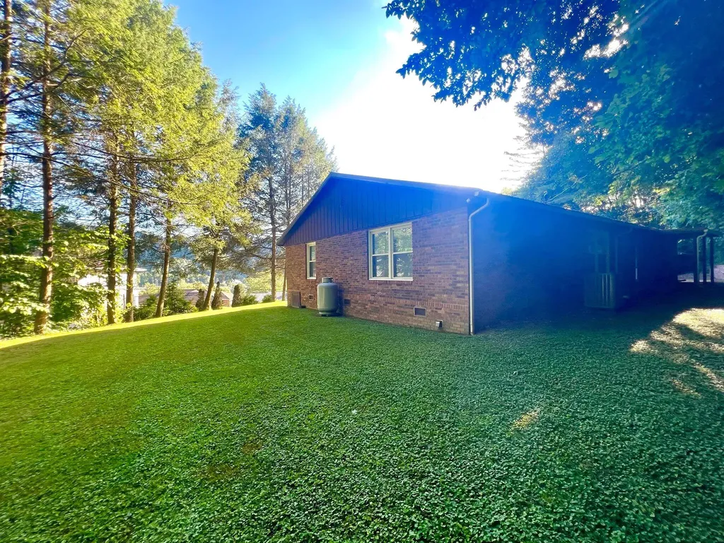 97 Simonton Drive Harlan KY 40831
