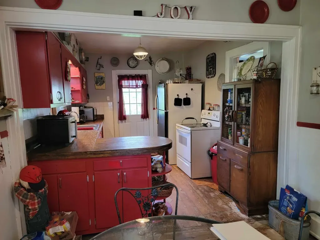 159 E Walnut Street Mount Olivet KY 41064