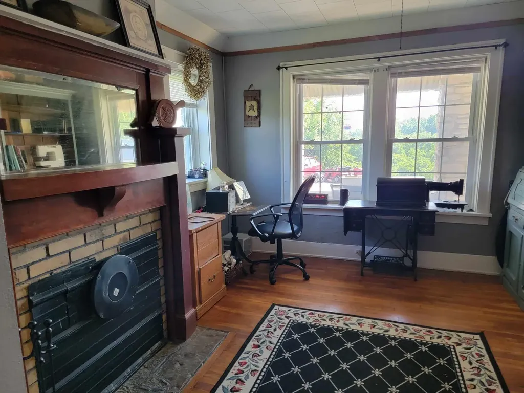 159 E Walnut Street Mount Olivet KY 41064