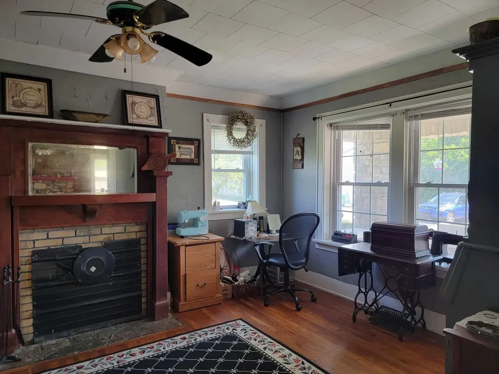 159 E Walnut Street Mount Olivet KY 41064