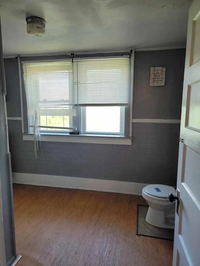 159 E Walnut Street Mount Olivet KY 41064