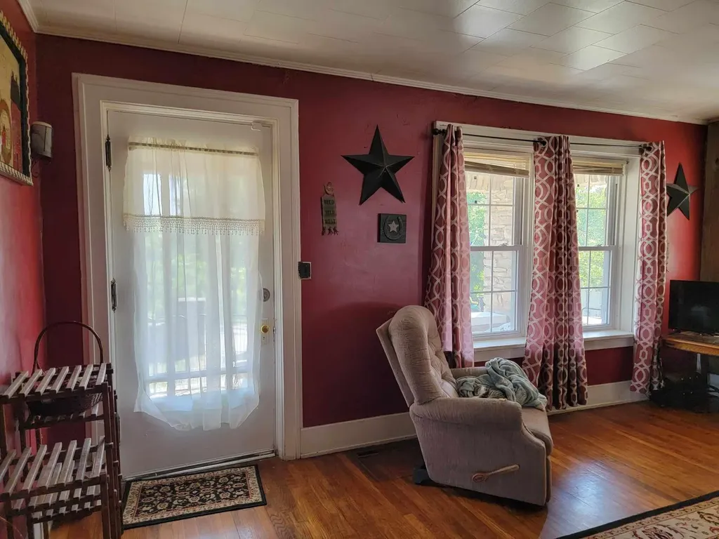 159 E Walnut Street Mount Olivet KY 41064