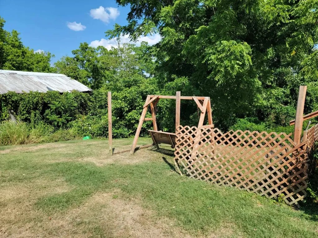 159 E Walnut Street Mount Olivet KY 41064