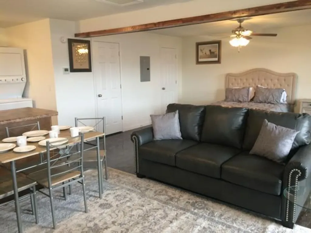 1655 Ky-92 Jamestown KY 42629