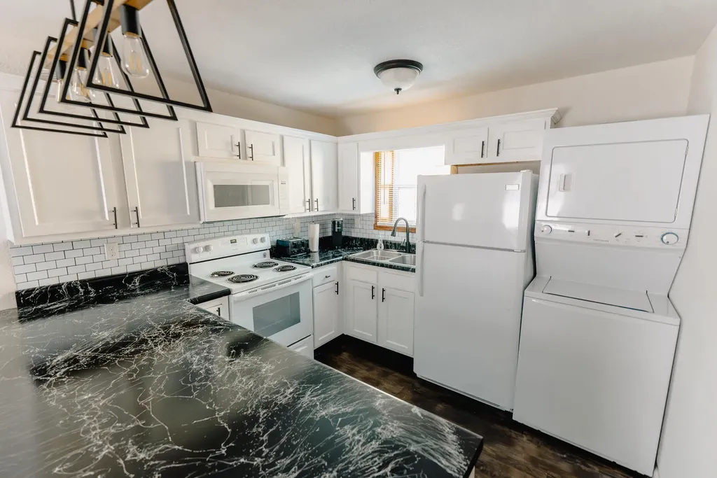 1655 Ky-92 Jamestown KY 42629