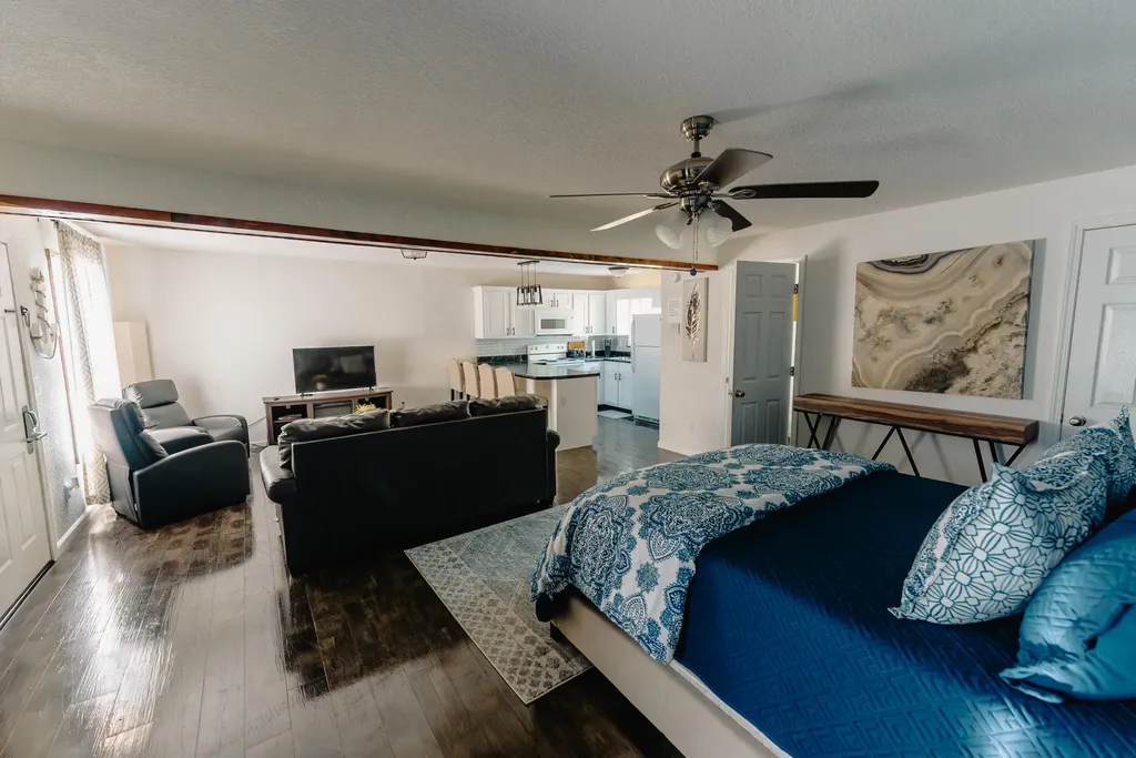 1655 Ky-92 Jamestown KY 42629
