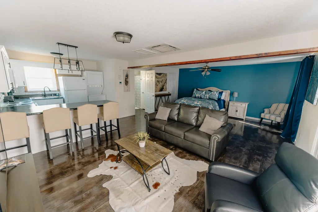 1655 Ky-92 Jamestown KY 42629