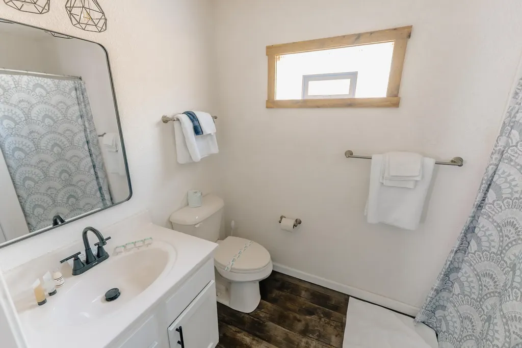 1655 Ky-92 Jamestown KY 42629
