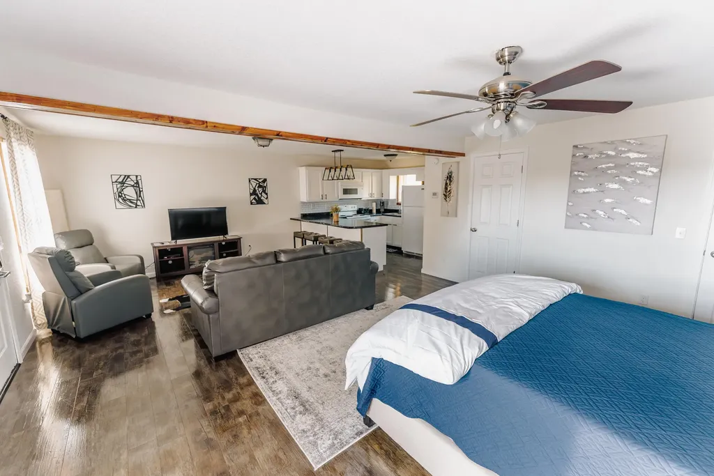 1655 Ky-92 Jamestown KY 42629