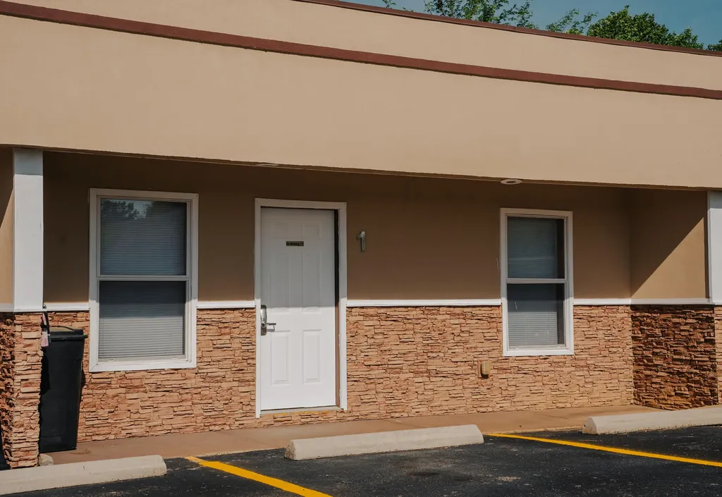 1655 Ky-92 Jamestown KY 42629