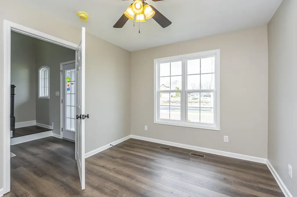 100 Park Ridge Drive Paris KY 40361